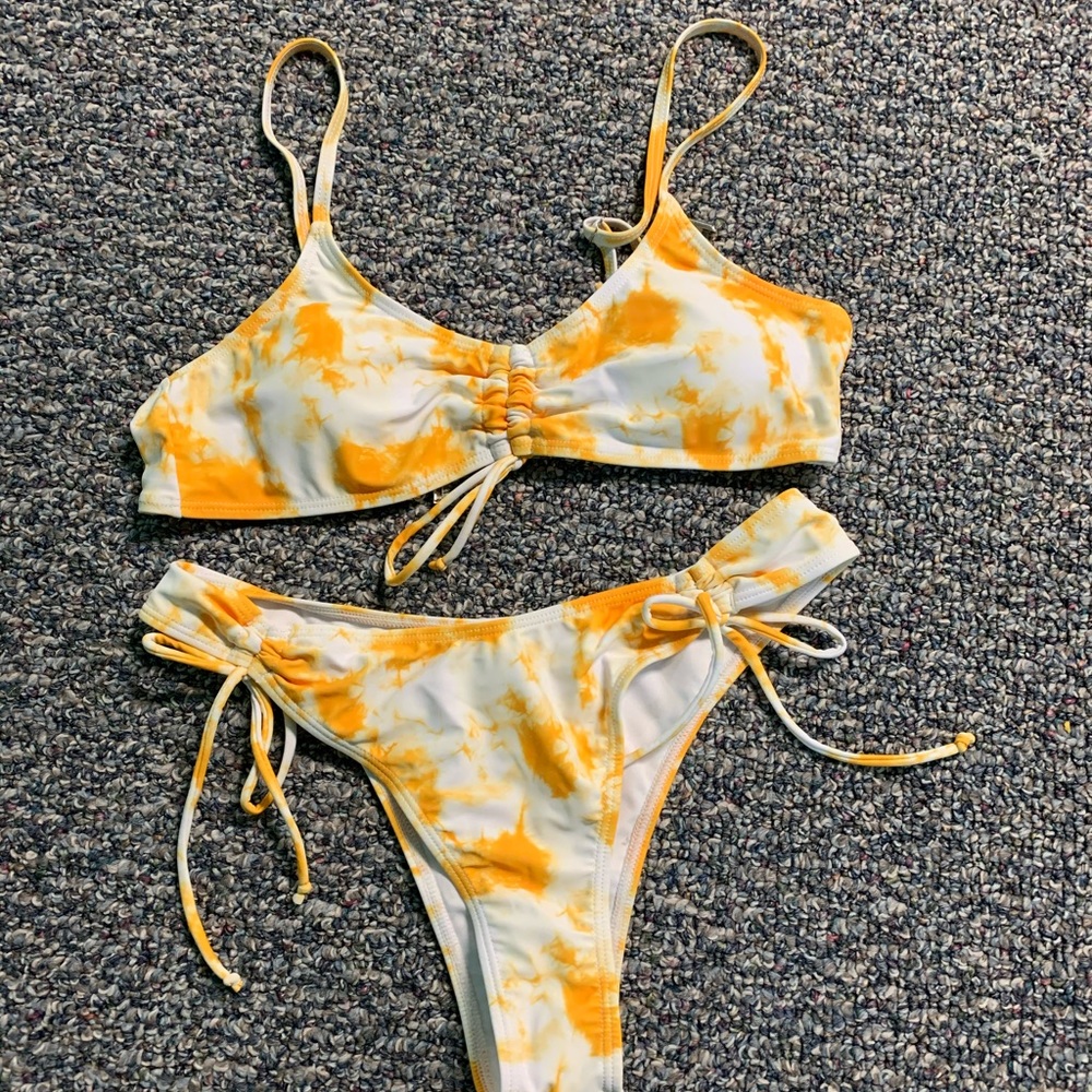 yellow tie dye bathing suit medium never worn